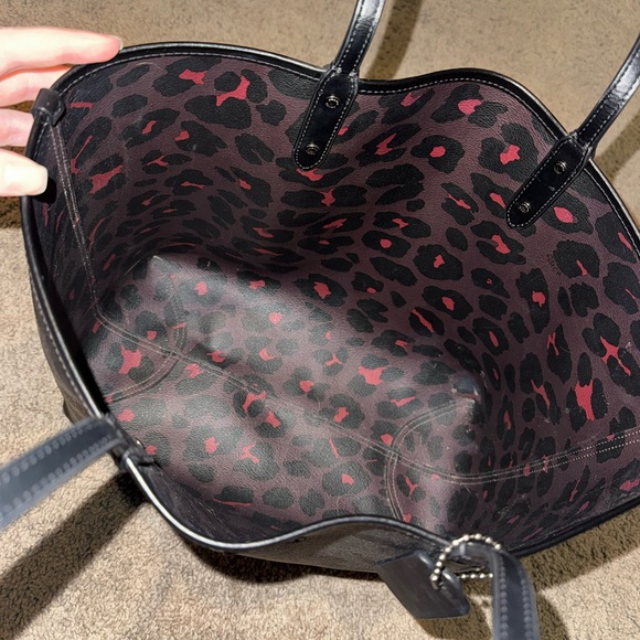 Coach Black Leather Tote Bag - Picture 2 of 3